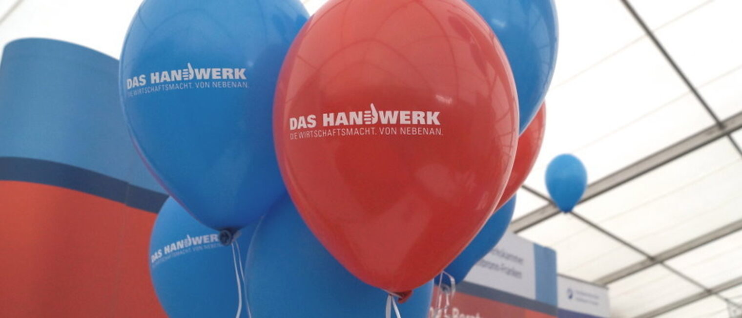 Ballon, Luftballon, rot, blau, Imagekampagne, Kampagne, Das Handwerker