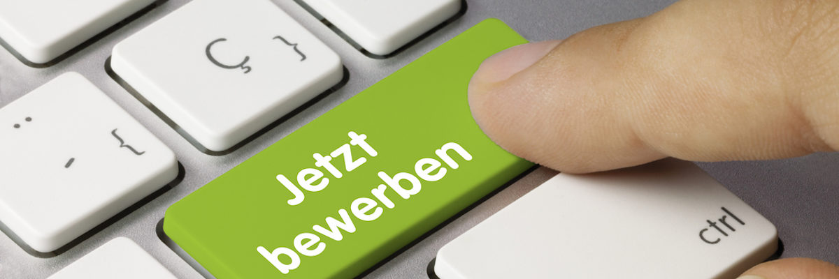 Bewerbung, Stellenangebot, Stellenanzeige, Online-Bewerbung, Finger, Tastatur, Online