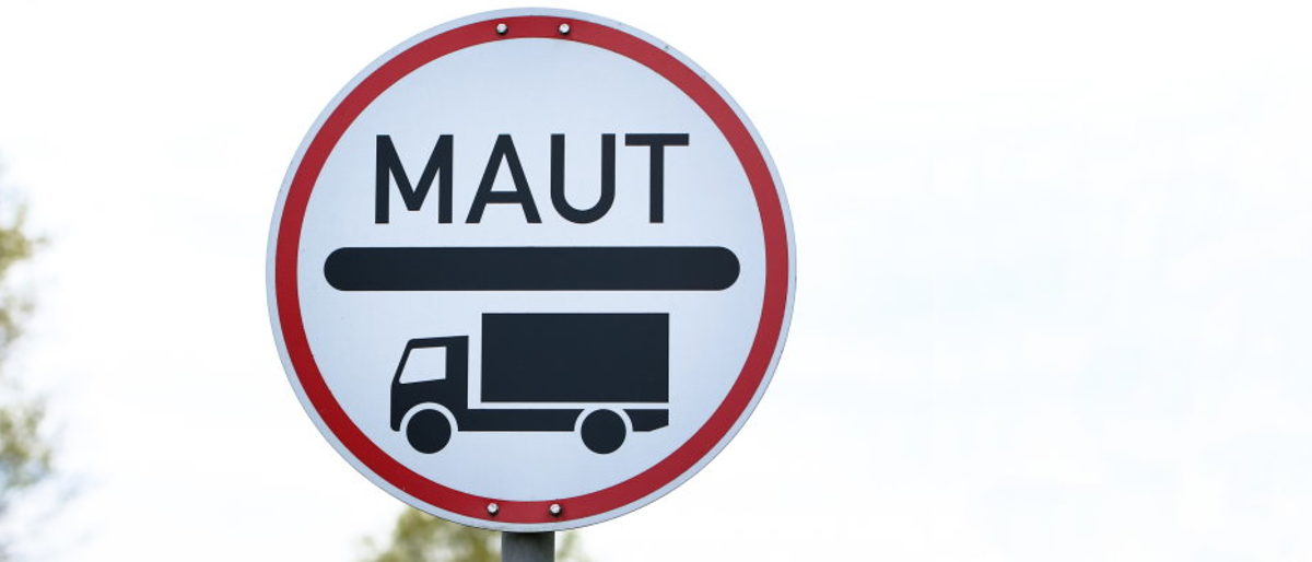 LKW-Maut auf Bundesstraßen Verkehrsschild LKW-Maut